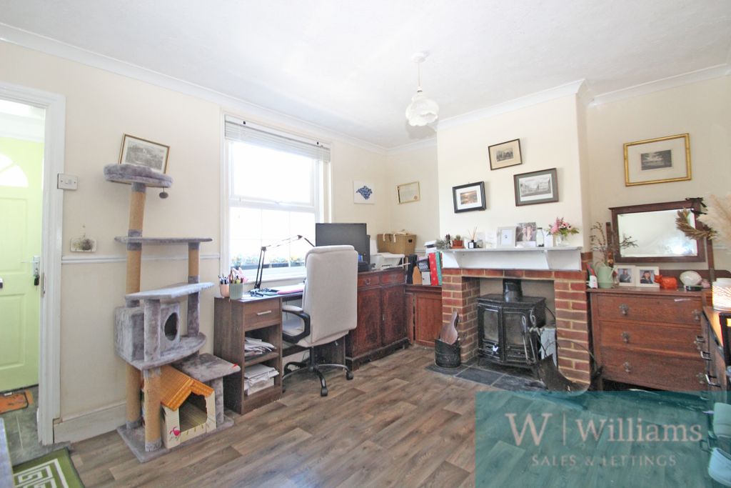 Property photo 2 of 19 Cavendish