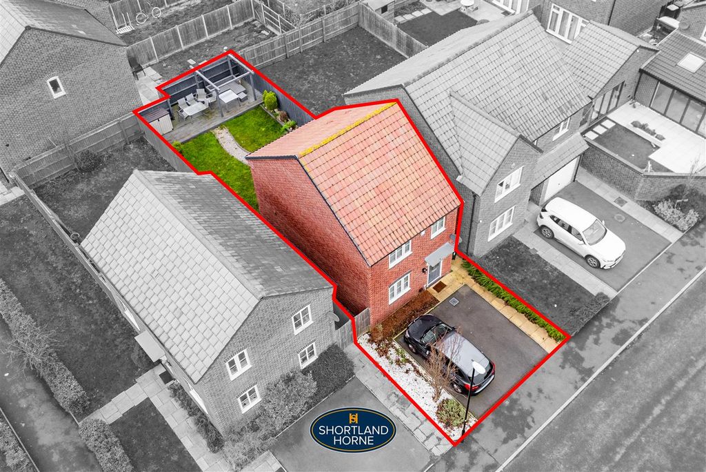 Property photo 2 of 25 Boundary