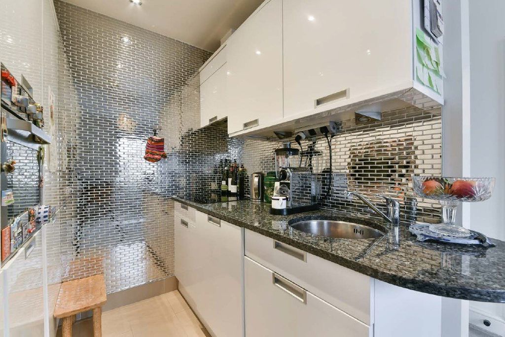 Property photo 2 of 11 Picture No. 03