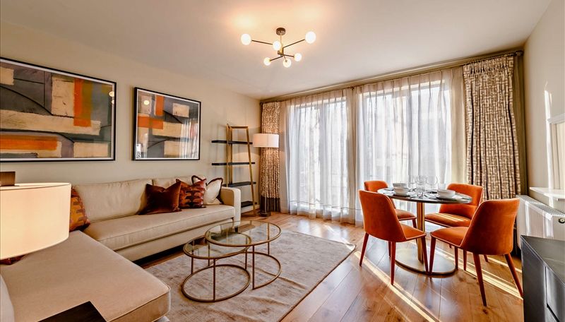 Property photo 1 of 12 2 Bed Flat To Rent