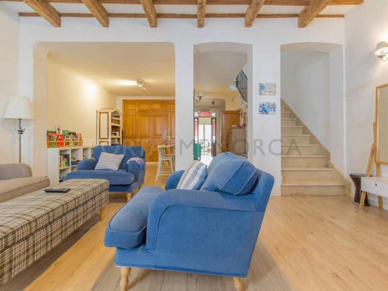 Property photo 3 of 28