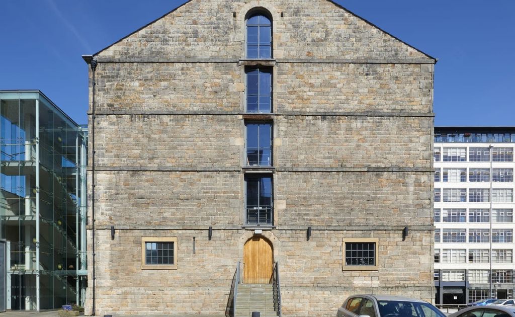 Property photo 2 of 10 Photo 2