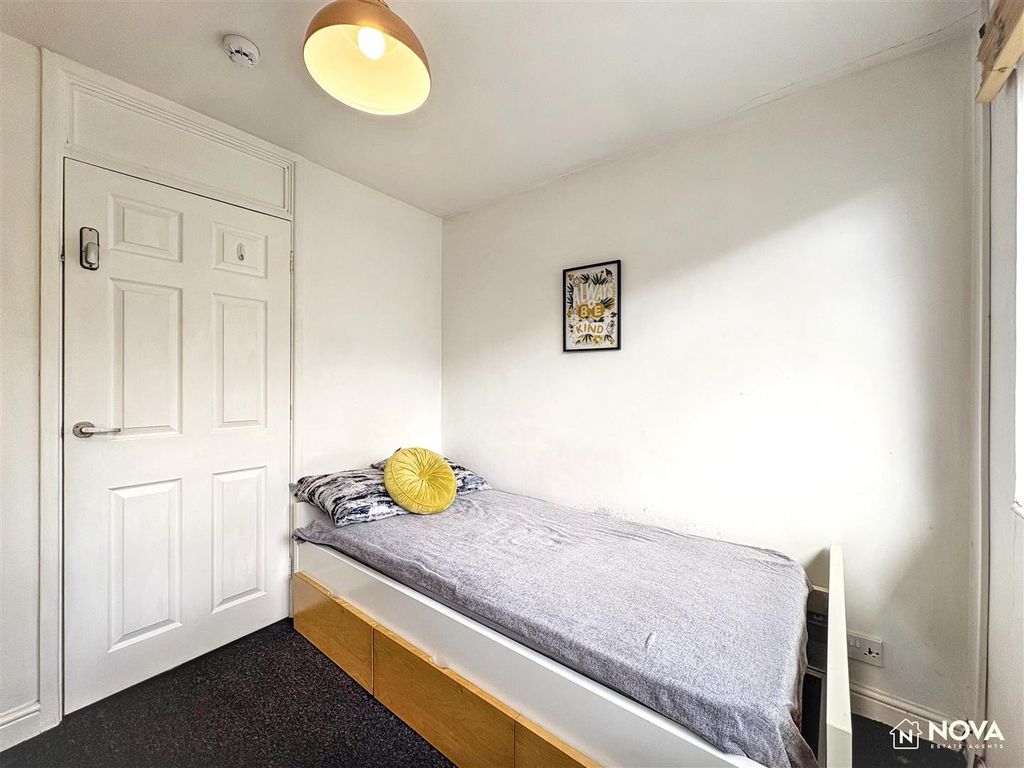 Property photo 2 of 15 Img_7987.Jpg