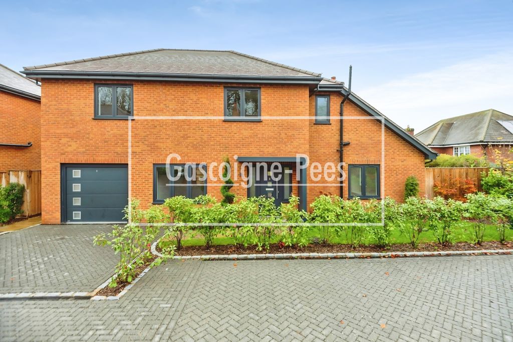 Property photo 1 of 18