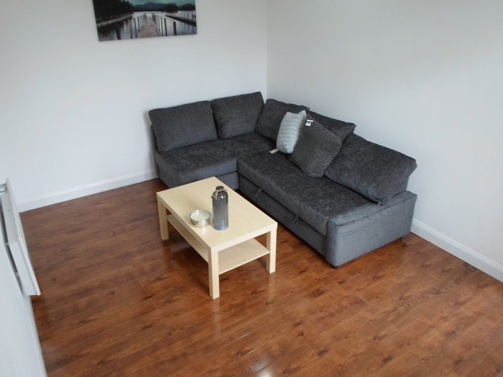 Property photo 3 of 5