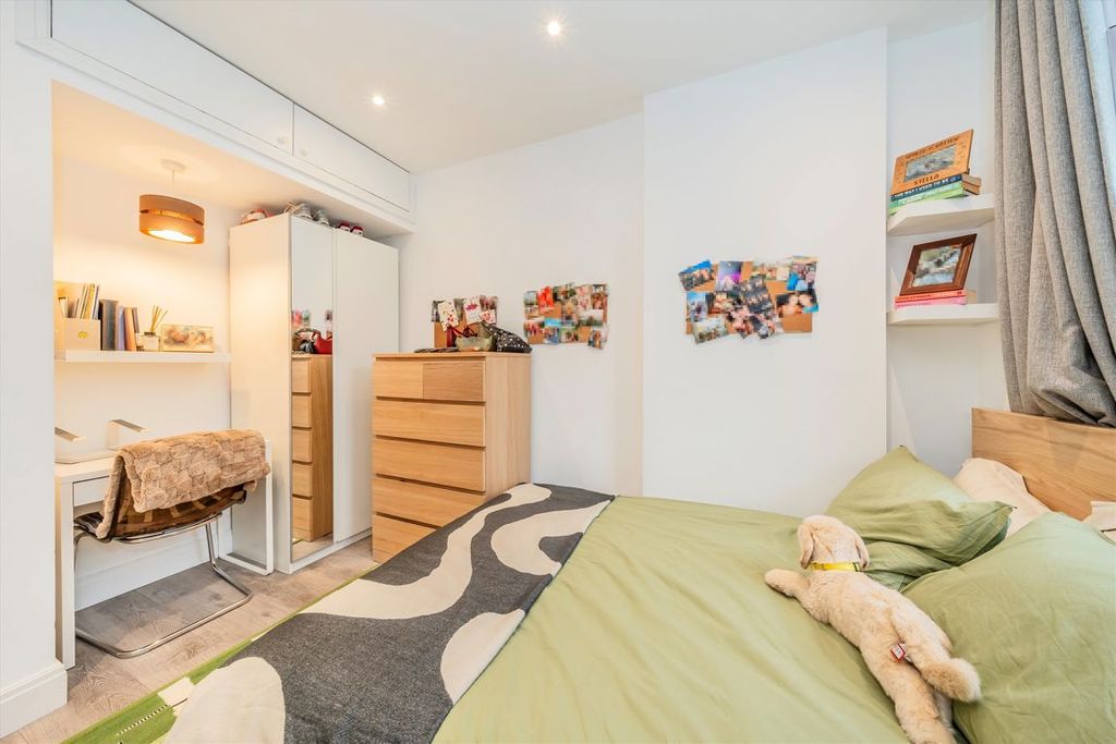 Property photo 3 of 4