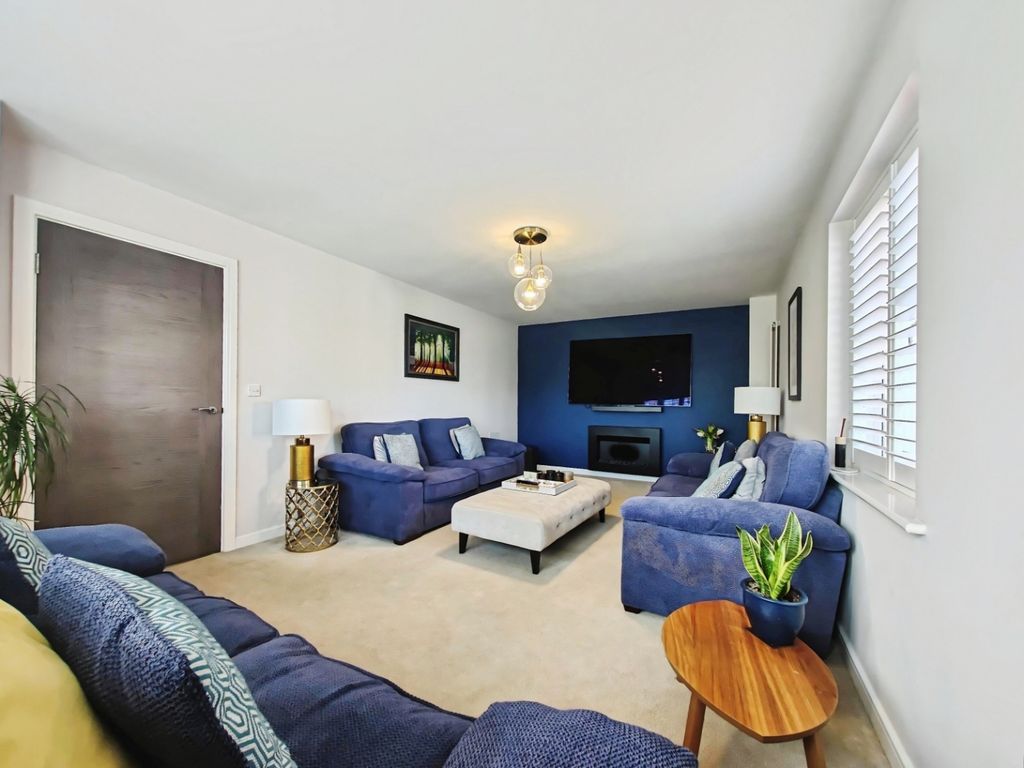 Property photo 3 of 21 Pbox-Img.Jpg