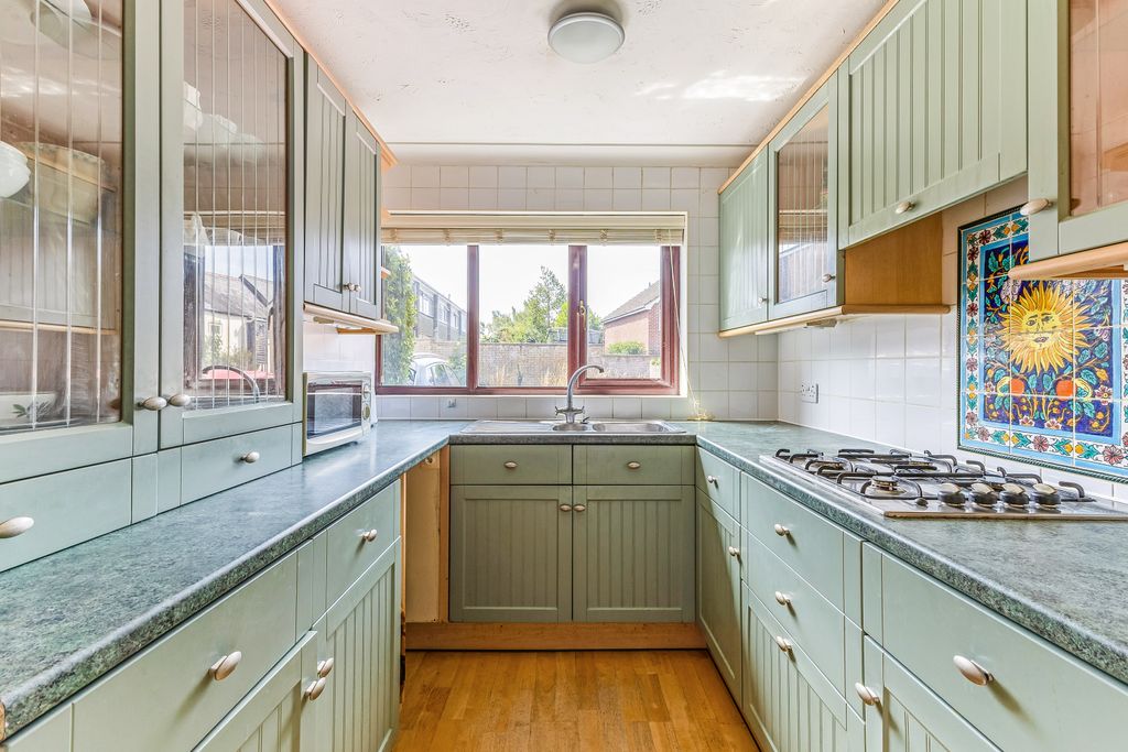 Property photo 2 of 14