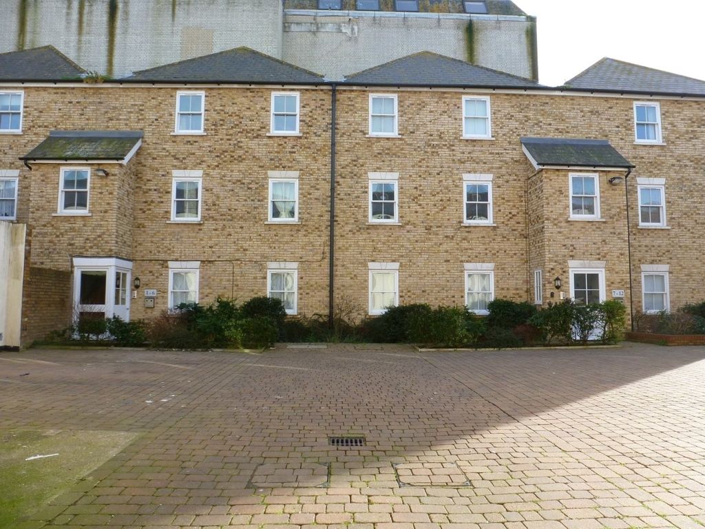 Property photo 1 of 5 Front