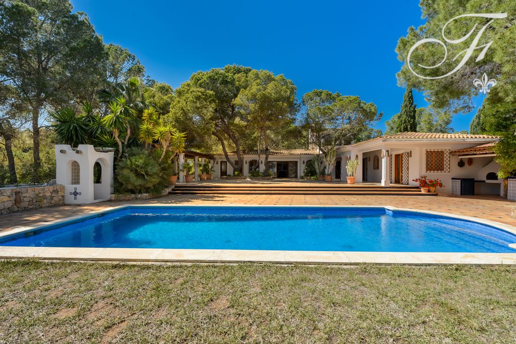 Property photo 1 of 34