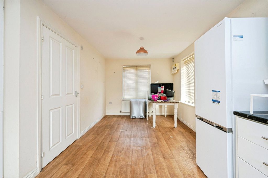 Property photo 3 of 20 Picture No. 17