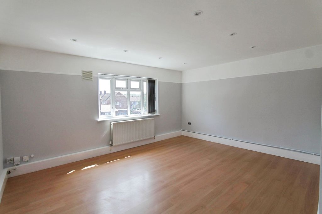 Property photo 2 of 6 Living Room