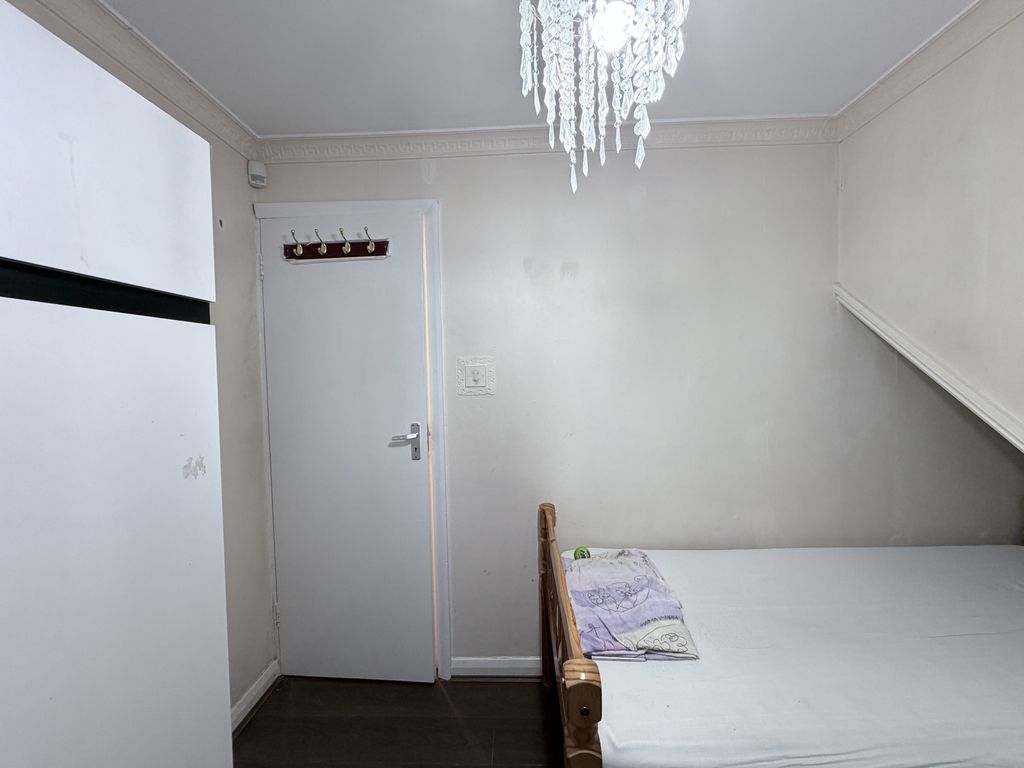 Property photo 2 of 7 Gallery