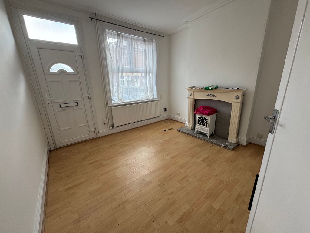 Property photo 2 of 6 Img_1610