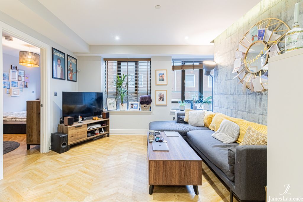 Property photo 3 of 14 8X1A4647-Hdr