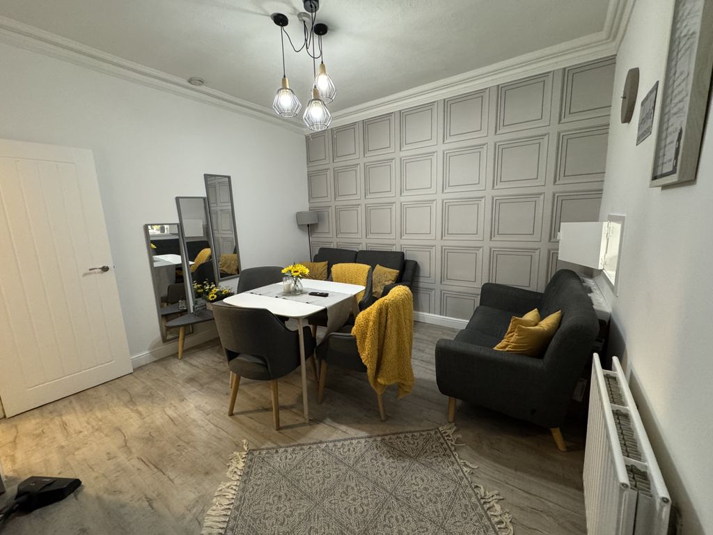 Property photo 2 of 12 Thumbnail_Image (3)