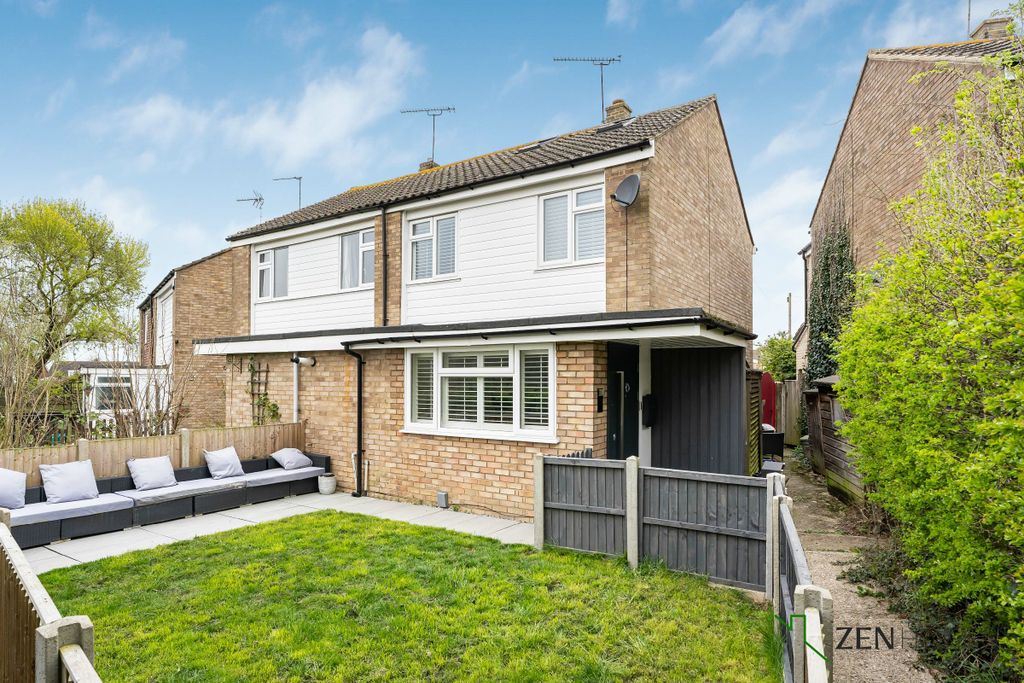 Property photo 1 of 28