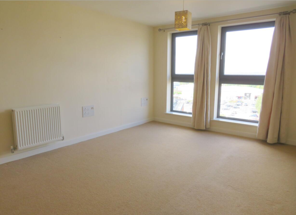 Property photo 3 of 9