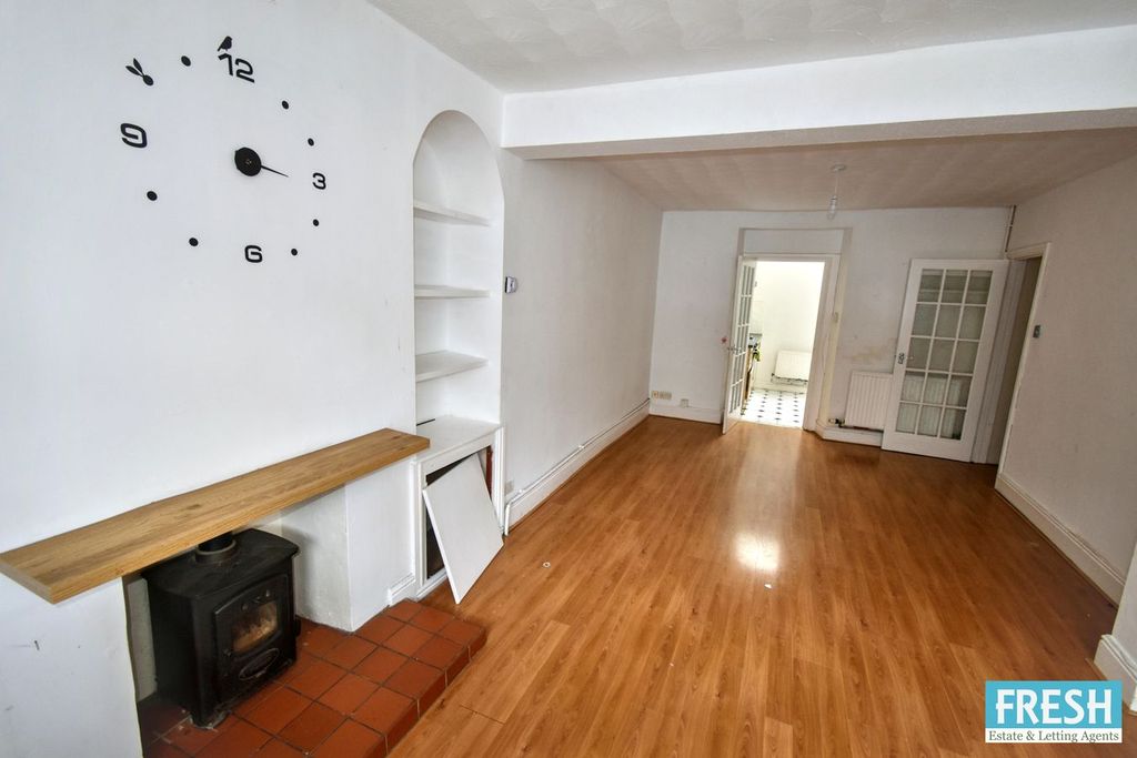 Property photo 2 of 21