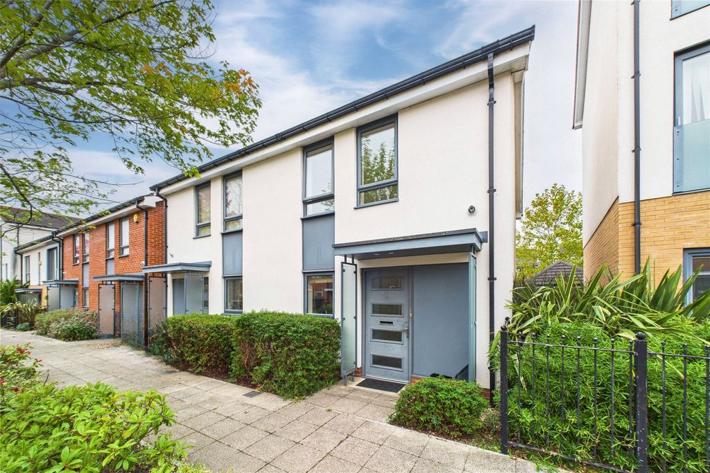 Property photo 1 of 8 Picture No. 12