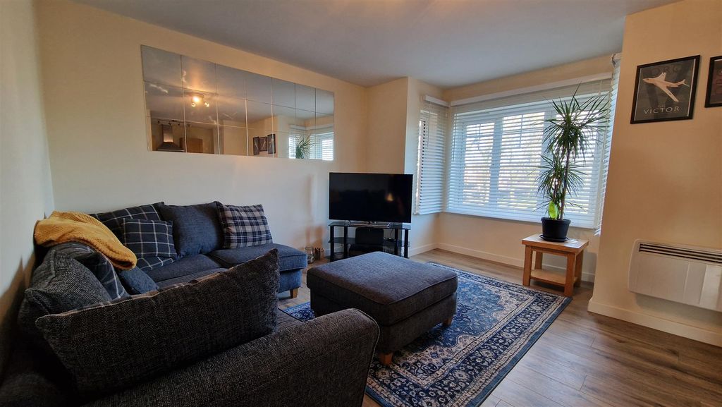 Property photo 2 of 7 Property Photo