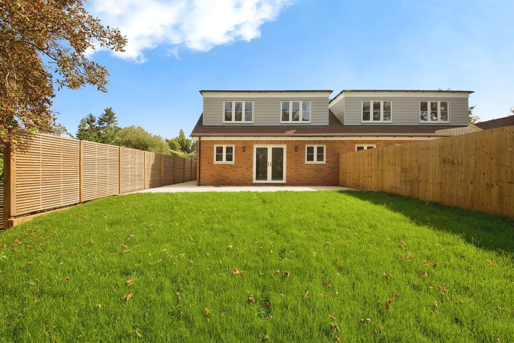 Property photo 3 of 10