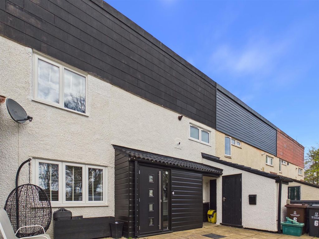 Property photo 1 of 18 Front 1.Jpg