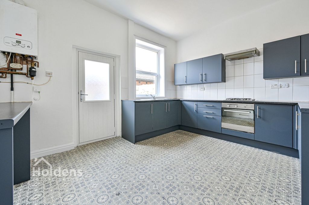 Property photo 2 of 19