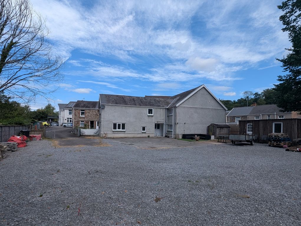 Property photo 1 of 27 Main Image