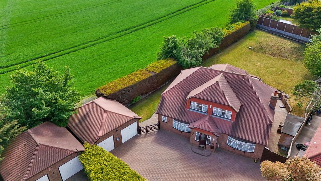 Property photo 3 of 22