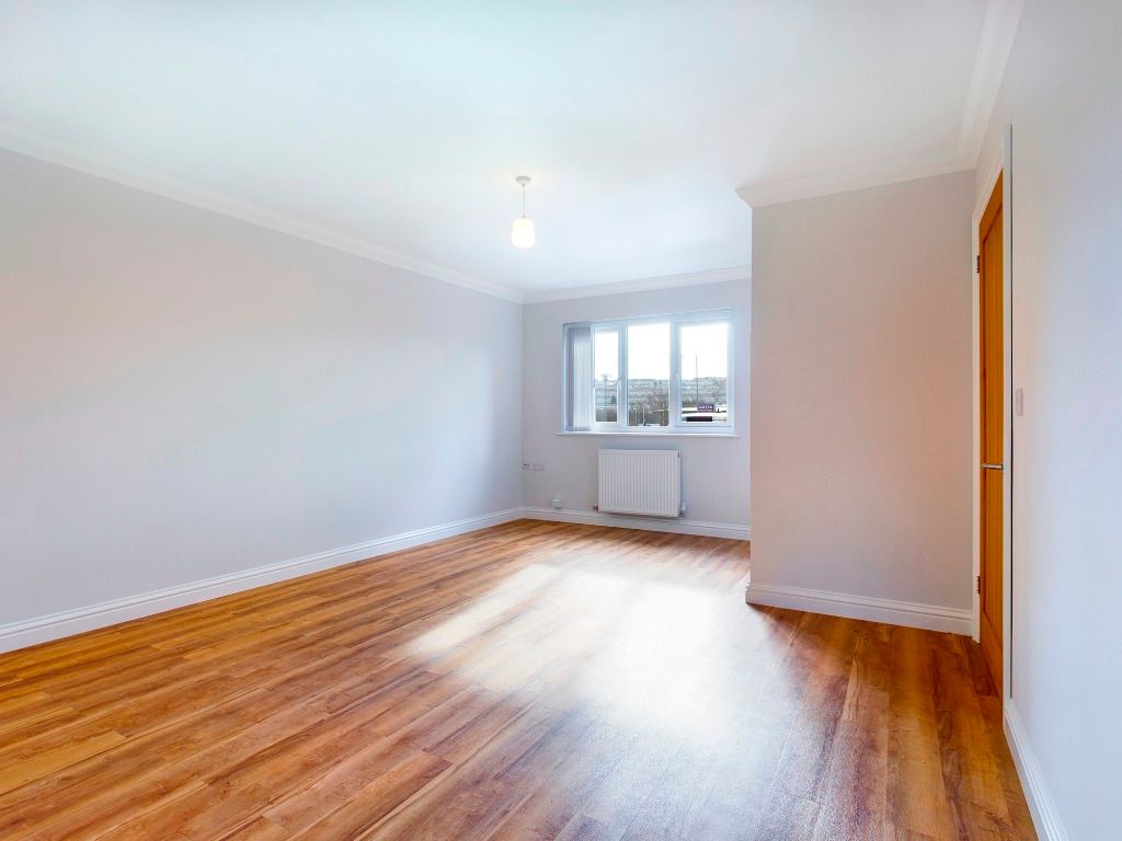 Additional image 5 of 3 bed semi-detached house to rentGendros Crescent, Gendros, Swansea SA5