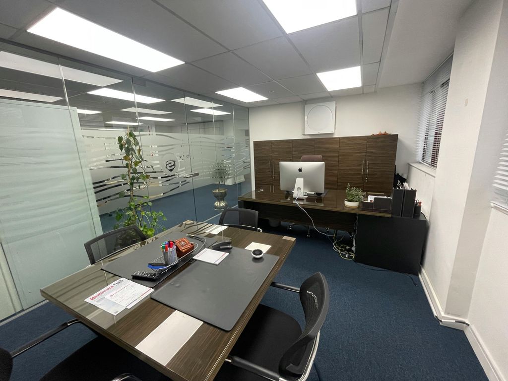 Property photo 3 of 10 Img_0044.Jpg