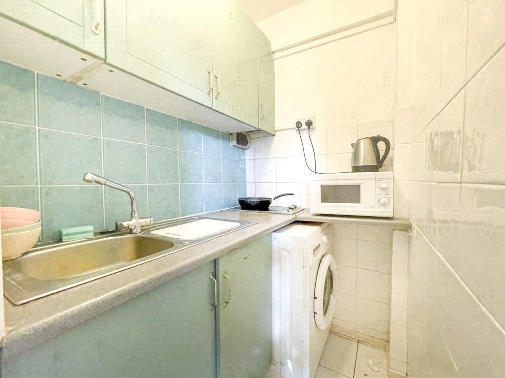 Property photo 3 of 4 151760_Nhg211913_L_Img_02_0000.Jpeg