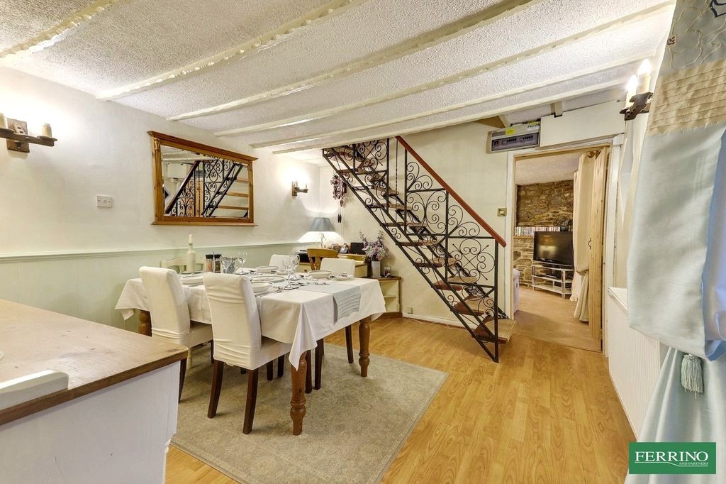 Property photo 2 of 29 Dining Room