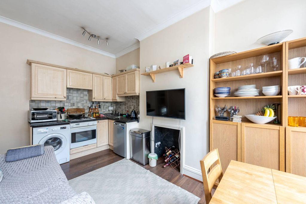Property photo 2 of 5