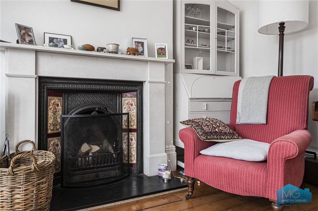 Property photo 3 of 29 Picture No. 19