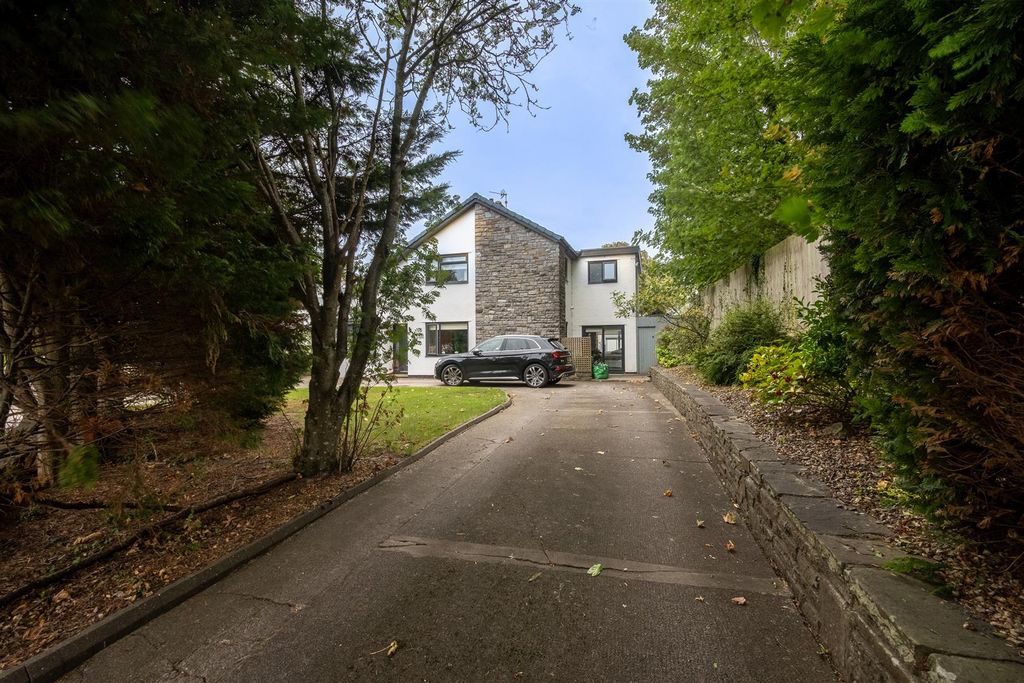 Property photo 1 of 32 Front