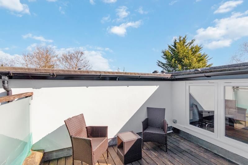 Property photo 3 of 12 Grove Park Road 41-43 Flat 8 Ph10 Lr.Jpg