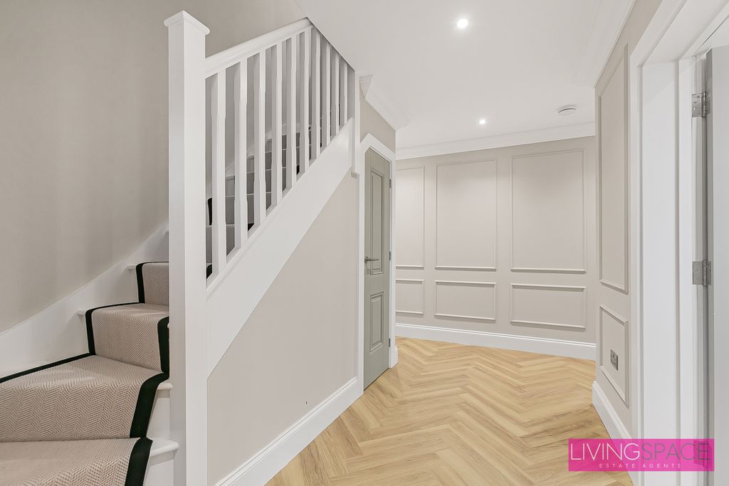 Property photo 3 of 30