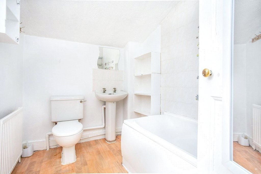 Property photo 3 of 8 Picture No. 03