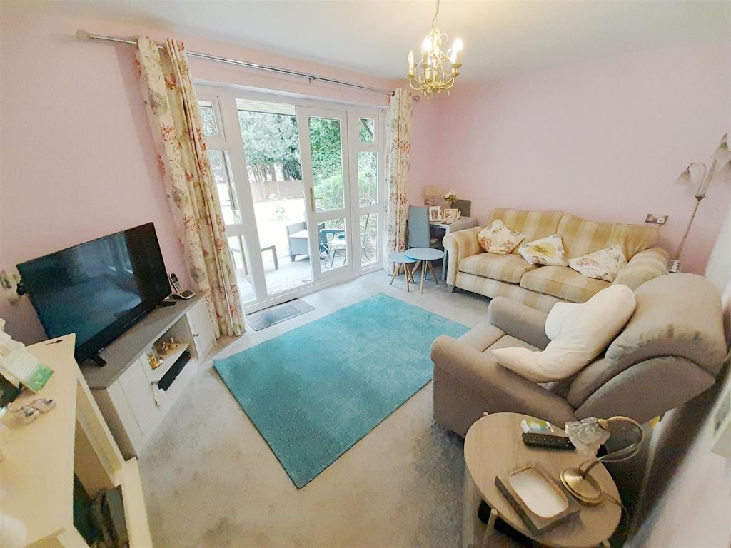 Property photo 2 of 14 3