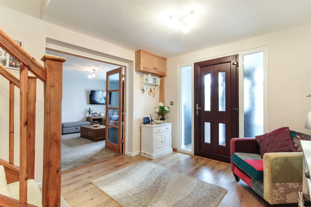 Property photo 3 of 41 Picture No. 03