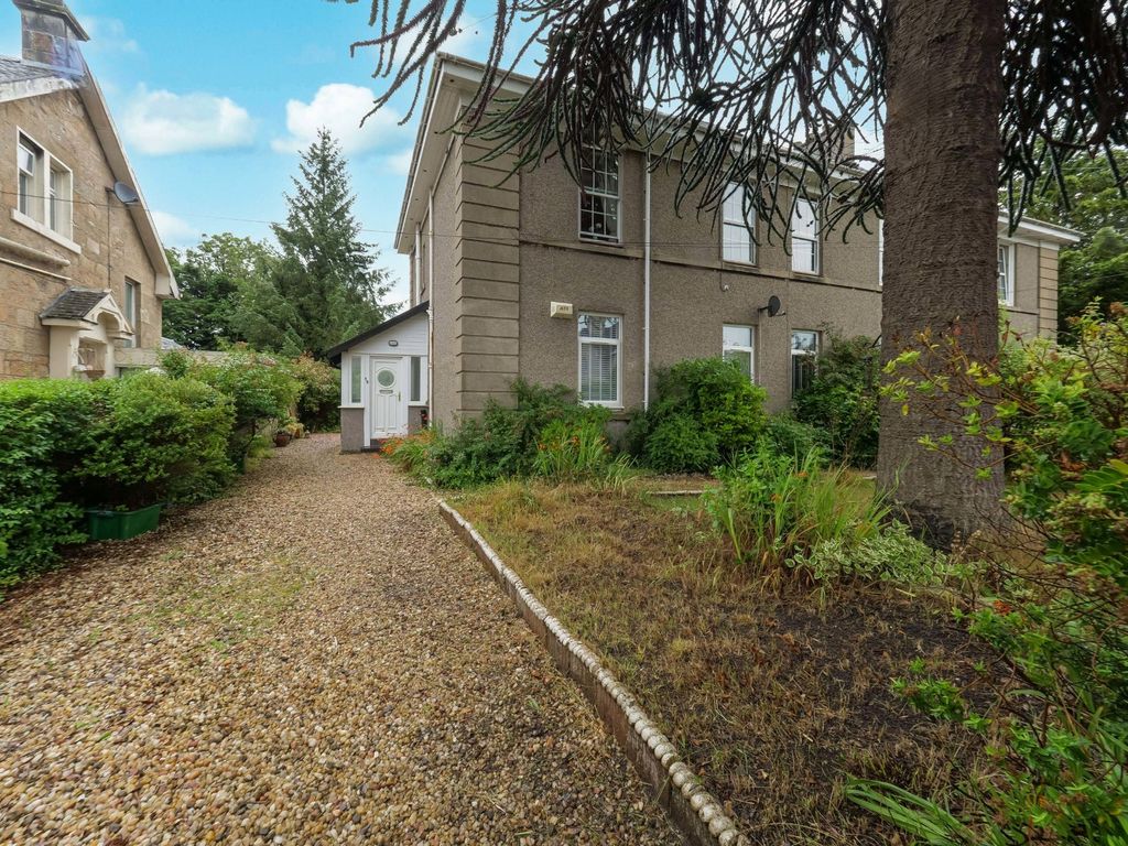 Property photo 1 of 15 External