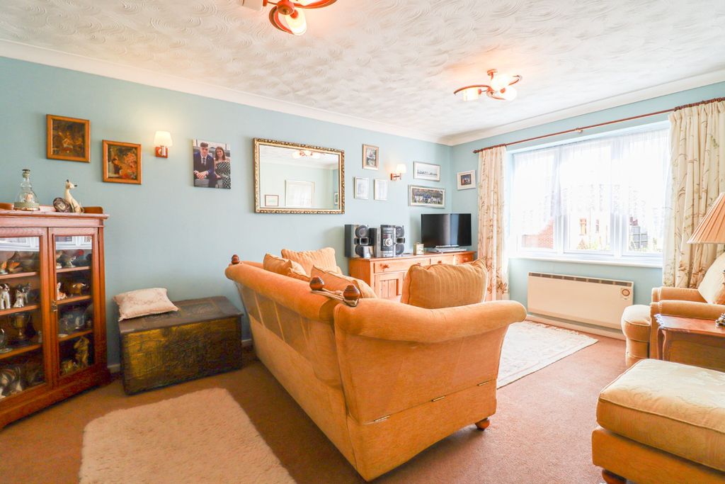 Property photo 2 of 19 3502976