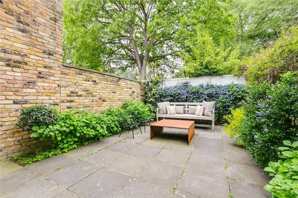 Property photo 3 of 13 Picture No. 10