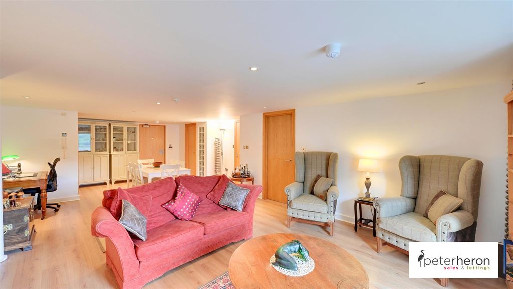 Property photo 3 of 20 Open Plan Lounge/Diner