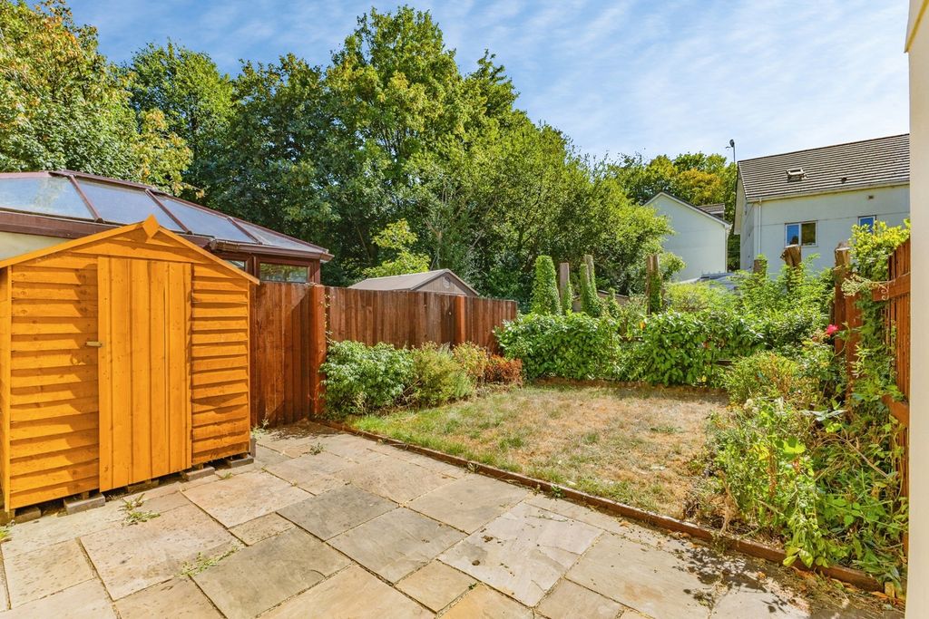 Property photo 2 of 18 Pbox-Img.Jpg