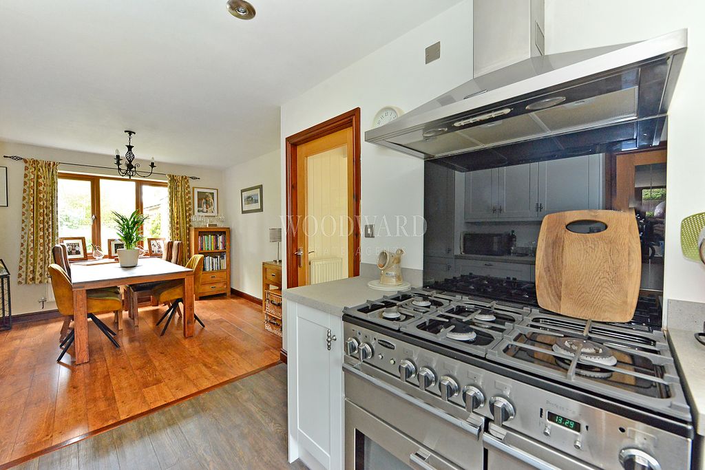 Property photo 3 of 29 Kitchen/Dining Room