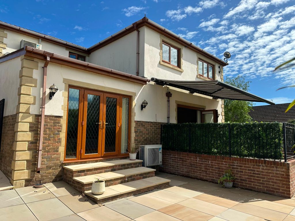 Property photo 2 of 37