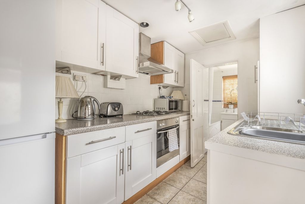 Property photo 2 of 8 629552 (3)